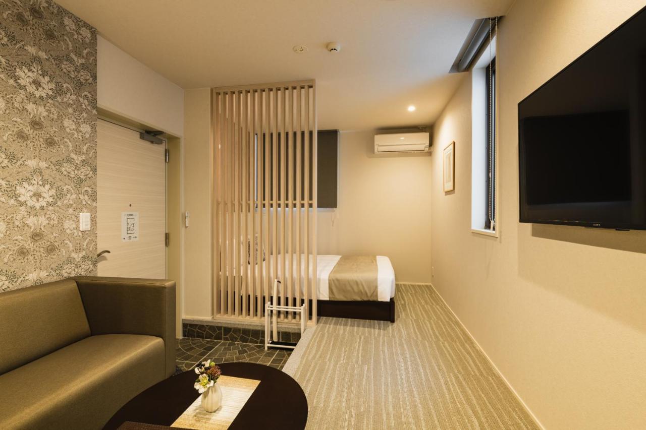 Grand Base Yakuin Odori Aparthotel Fukuoka  Exterior photo
